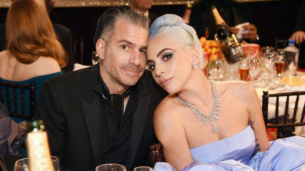 “Lady Gaga con Christian Carino ai Golden Globe 2019 – Photo Credit: www.usmagazine.com”