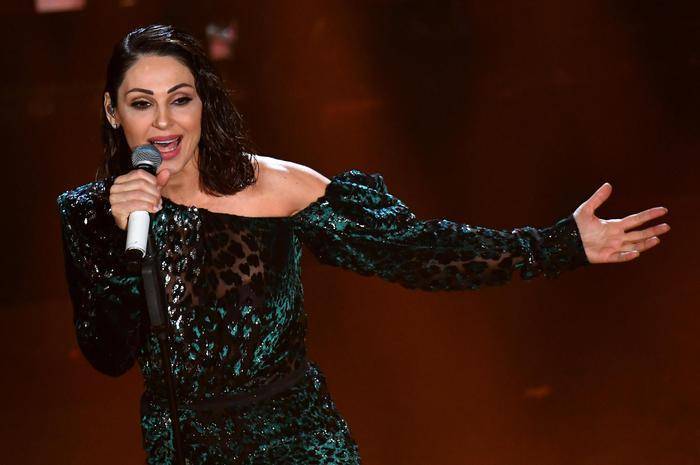 Anna Tatangelo canta Le Nostre Anime Di Notte
Ph ©Ettore Ferrari
Le Pagelle Della Terza Serata