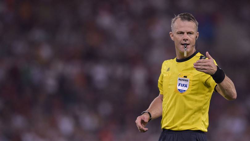L'arbitro Bjorn Kuipers