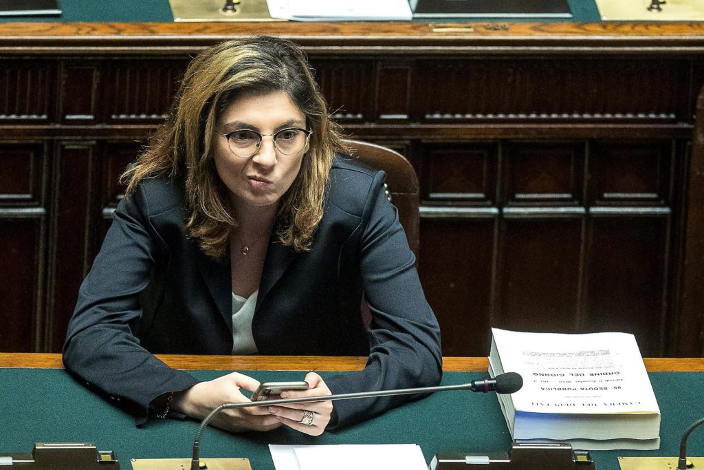 “Il sottosegretario dell'Economia e delle Finanze, Laura Castelli – Credit: www.liberoquotidiano.it”  Salva-Roma