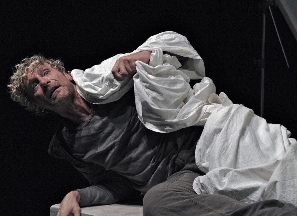 EMANUELE VEZZOLI (C) TEATRO VASCELLO
