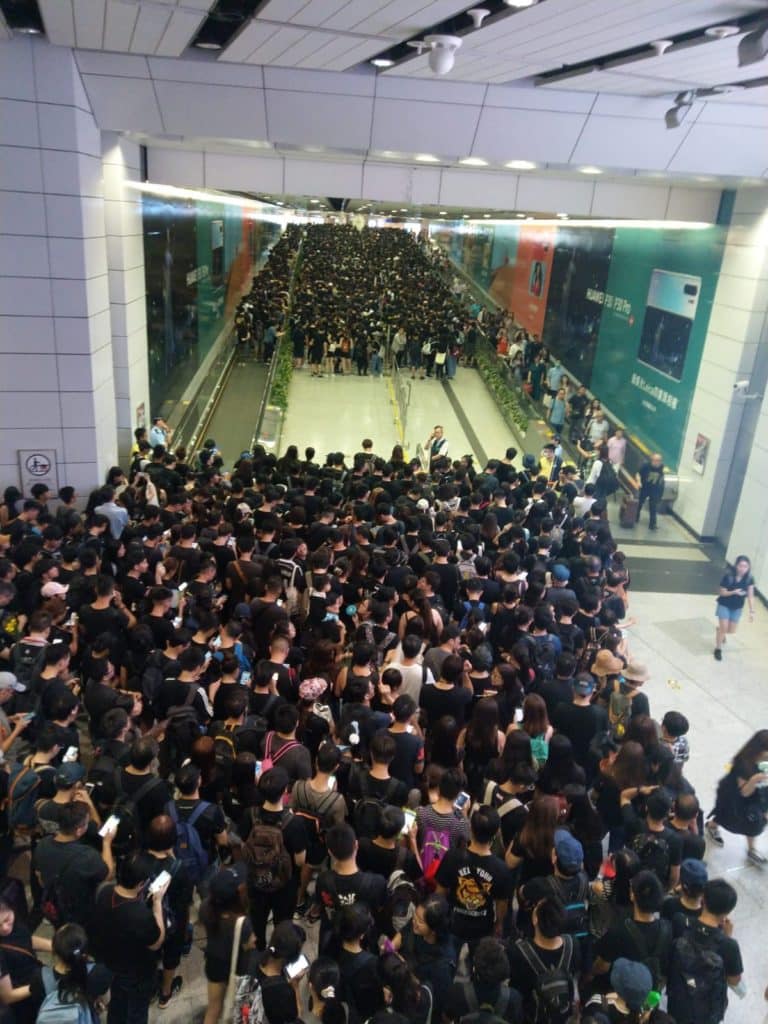 folla metropolitana Hong Kong