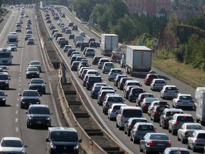 Autostrade: sciopero indetto per il 4 e 5 agosto