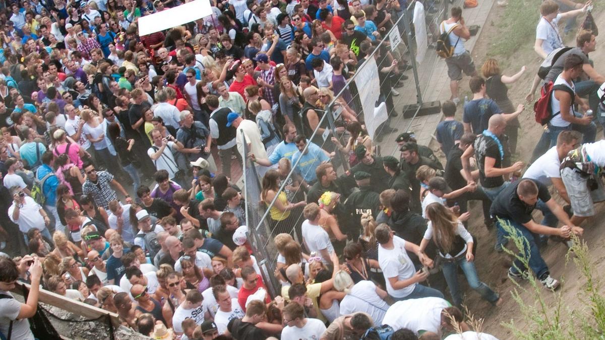 Duisburg, nessuna condanna per il massacro alla Love Parade Love Parade