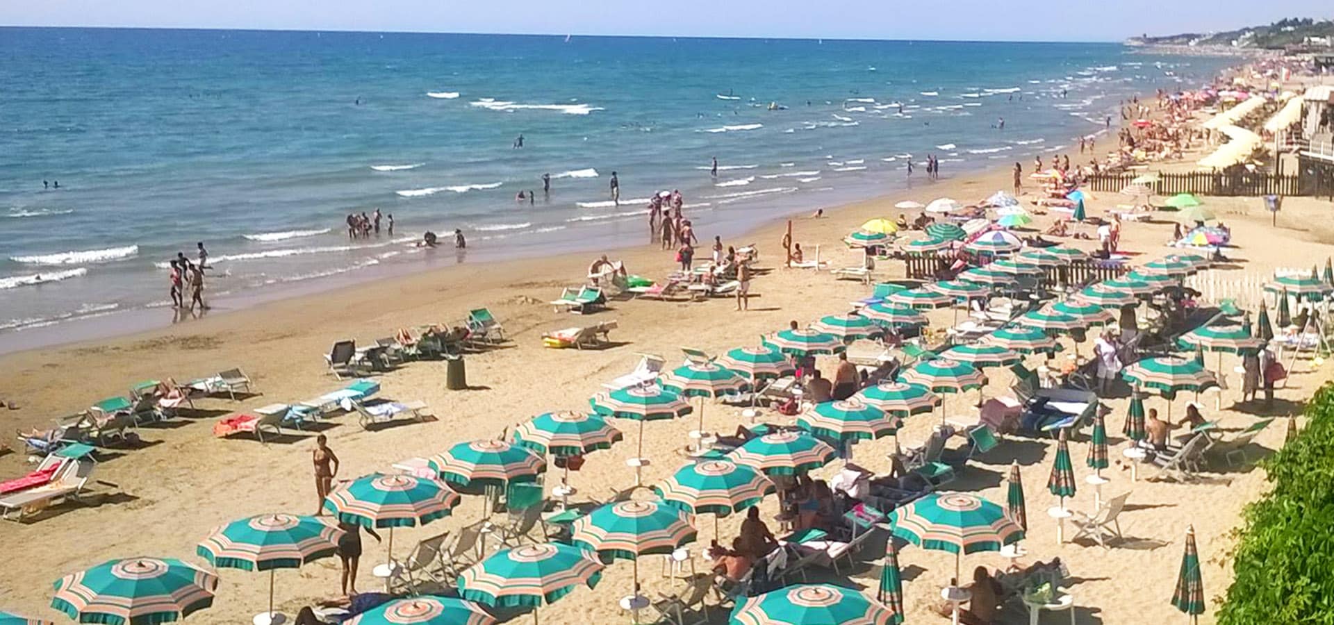 Decreto Rilancio, come funziona il bonus vacanze 2020 Spiaggia Italia