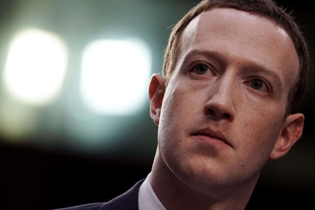 Multa da 100 milioni per Facebook facebook