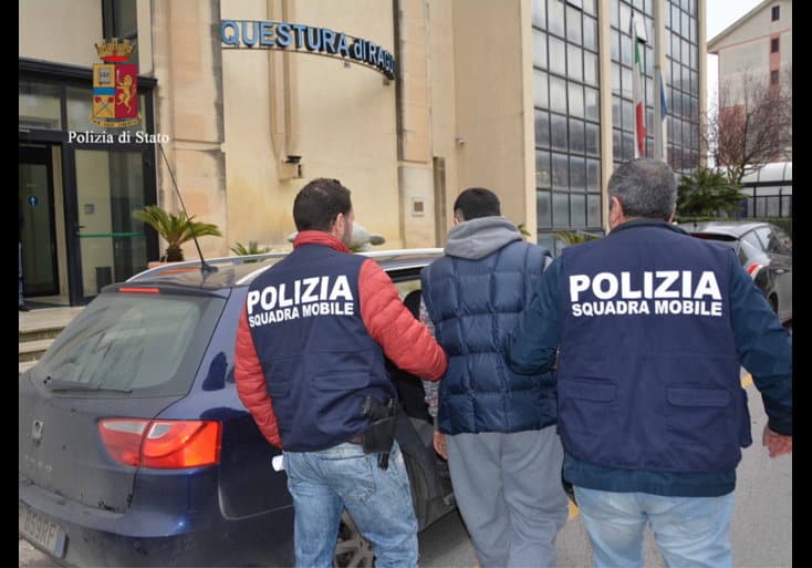 Due cuginetti di Vittoria sono stati falciati da un auto pirata 