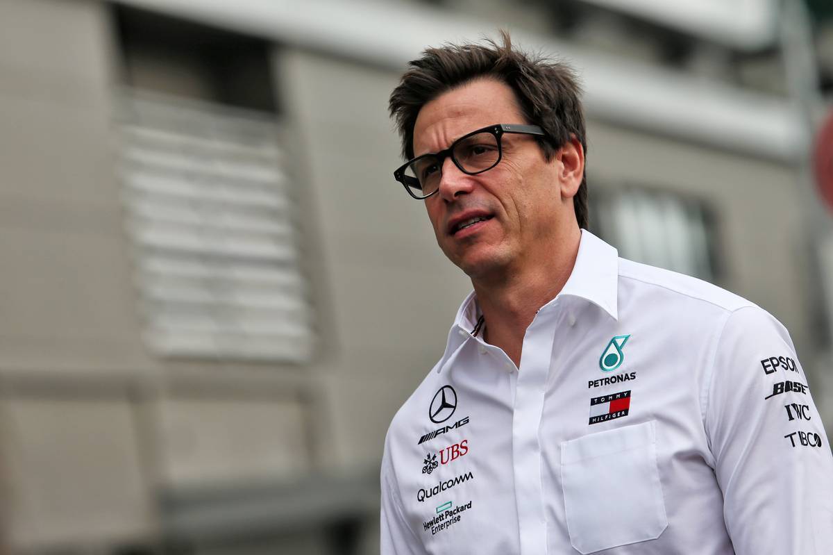 Formula 1 | Toto Wolff : ” La rivalità tra i piloti Ferrari creerà problemi” Piloti Ferrari