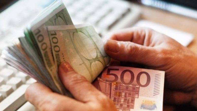 Roma, truffa una signora anziana e scappa con 10mila euro