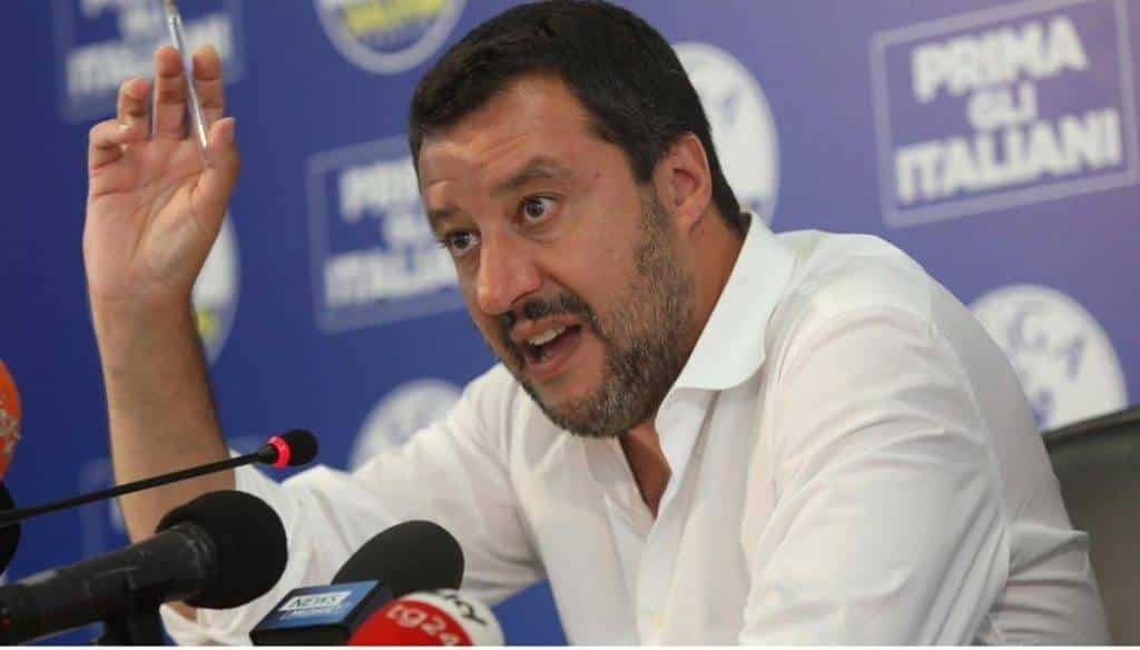 “Matteo Salvini firma l’ingresso in acque territoriali alla Alan Kurdi”