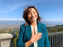 Il centrodestra alla conquista dell’Umbria: chi è Donatella Tesei