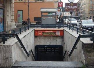 Barberini: fermata metro ancora chiusa Metro Barberini