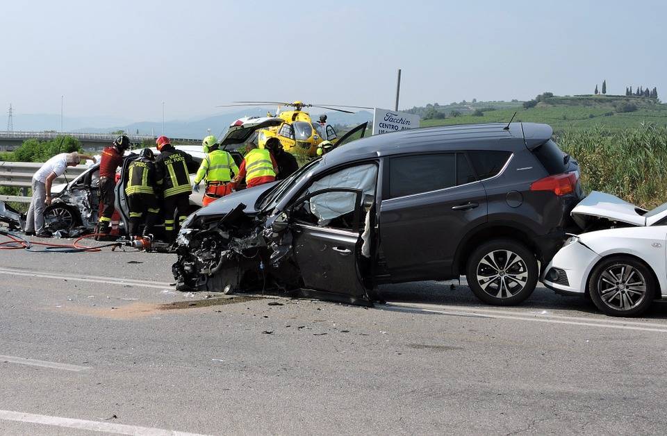 Velletri, gravissimo incidente in via Appia sud