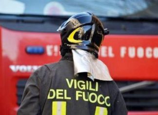 Catania: camion in fiamme, chiusa la tangenziale