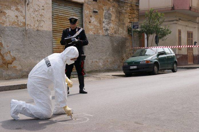 Sparatoria a Roma, 18enne ferito dopo una lite