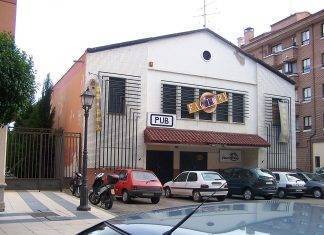 Roma, arrestato un buttafuori della discoteca Factory La discoteca Factory (La Voce)