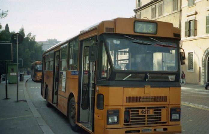 aggressione bus
