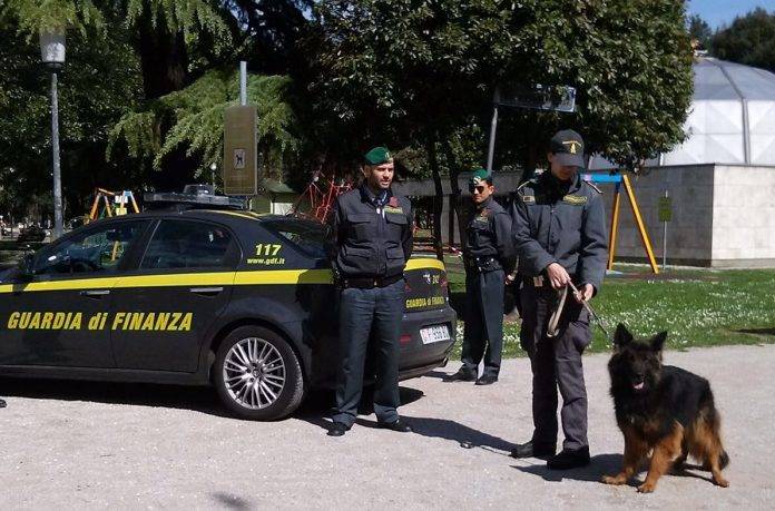 Militari impiegati in operazione antidroga