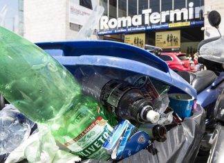 Rifiuti, ancora problemi nella Capitale: a rischio l’accordo con le Marche