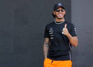 Lewis Hamilton: “Spero che una donna spazzi via tutti in F1” Lewis Hamilton