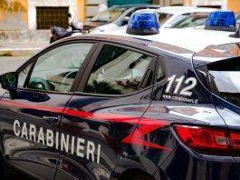 Padre, madre e figlia di pochi mesi trovati morti nel letto: le prime indagini