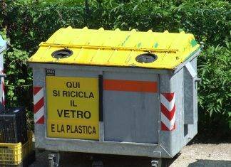 Roma: il drammatico rapporto di Legambiente sulla raccolta differenziata raccolta differenziata, fonte commons.wikimedia.org