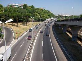 Tangenziale, chiusura per allagamento: traffico paralizzato