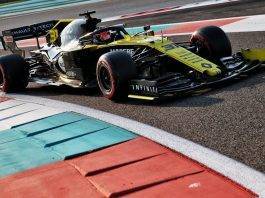 Test Pirelli Abu Dhabi, tutti in pista con le nuove gomme test pirelli abu dhabi 2019 renault