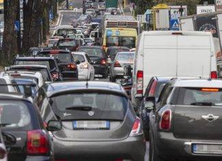 Problemi viabilità nella Capitale, limitazioni bus e lavori in Via Aurelia
