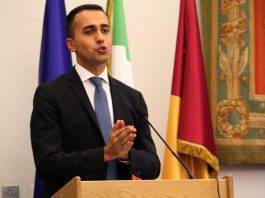 M5s, Di Maio lascia la poltrona a quattro giorni dalle regionali