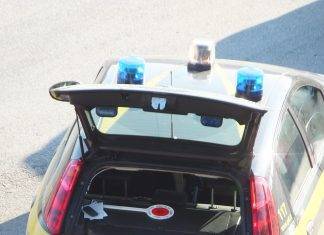 Guardia di Finanza perquisisce l’auto di una coppia: la scoperta è sorprendente guardia di finanza
