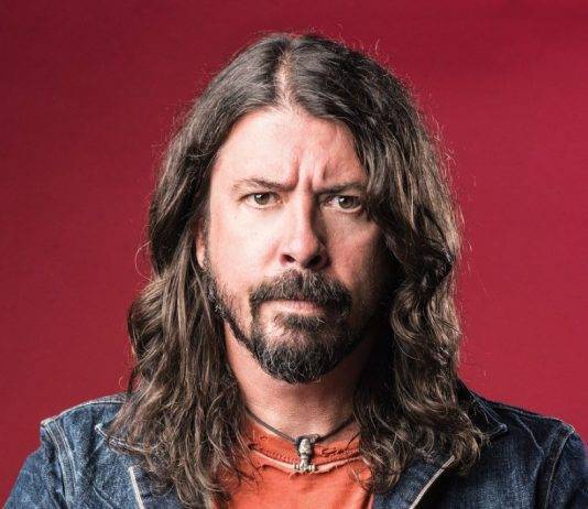 Dave Grohl, le idee per cambiare la copertina di Nevermind Dave Grohl