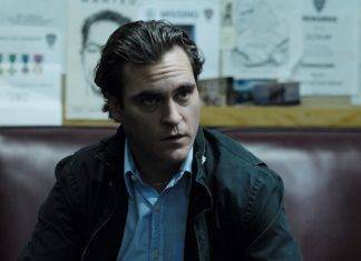 Joaquin Phoenix arrestato insieme a Martin Sheen: ecco cosa è successo Phoenix arrestato