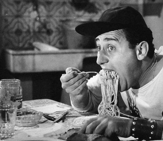 Alberto Sordi | Da “Lo sceicco bianco” a “Incontri proibiti” Alberto Sordi, fonte it.wikiepdia.org