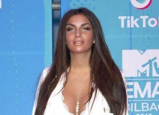 Elettra Lamborghini a “L’Assedio” colpisce ancora nel segno