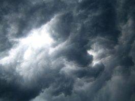 Tempesta Eunice, Londra in allerta rossa: “Venti a 150 orari” Tempesta Ciara