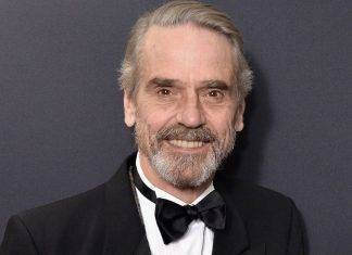 Jeremy Irons al vetriolo per dichiarazioni su gay e aborto