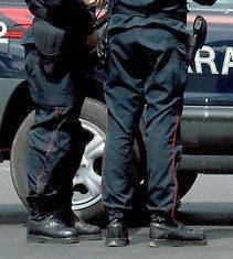 “Guardate come mi hanno conciato i carabinieri” 21enne denunciato per diffamazione