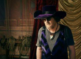 “Sarebbe questo il mondo” è il nuovo singolo di Zucchero Zucchero, il nuovo singolo e "Sarebbe Questo Il Mondo" - Ph © Robert Ascroft
