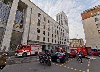 Milano, incendio al Palazzo di Giustizia
