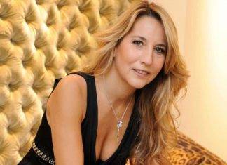 Jo Squillo, la sua discoteca live fa impazzire Vip e follower Jo Squiillo chi è il marito Gianni Muciaccia