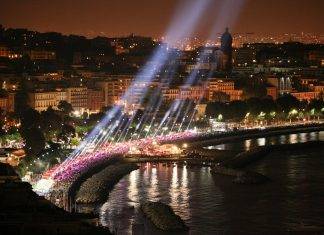 Flashmob sonoro per la solidarietà, stasera tutti uniti in un enorme concerto gratuito Napoli @Pixabay