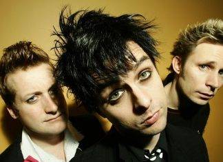 Awesome as Fuck, la potenza live dei Green Day Green Day, la band al completo - Avesome as Fuck - Photo Credits: eurogamer.it