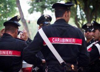 Bambina chiama il 112: “Aiutateci, abbiamo fame” Photo Credits: https://qds.it