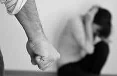 Coronavirus, Cina: aumentano femminicidi e richieste di divorzio