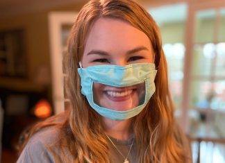 Coronavirus, studentessa cuce mascherine trasparenti per sordi e ipoudenti Ashley Lawrence organizzatrice raccolta fondi Reusable Masks for the Deaf and Hard of Hearing