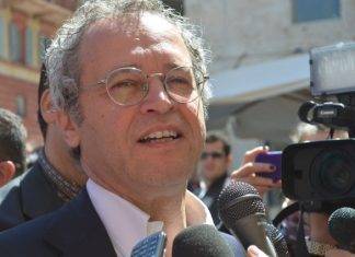 Mentana contro Conte: “Se l’avessimo saputo, non avremmo mandato in onda quella parte della conferenza stampa”