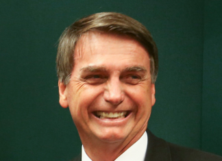 Coronavirus: Bolsonaro licenzia il Ministro della salute