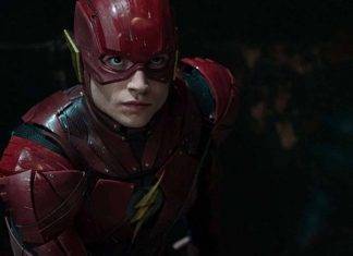 Uno degli attori del Flash televisivo ama la versione cinematografica The Flash Ezra Miller