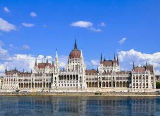 Ungheria, la guerra di Orbán contro i transgender